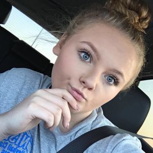 Meet your Posher, Kaitlyn