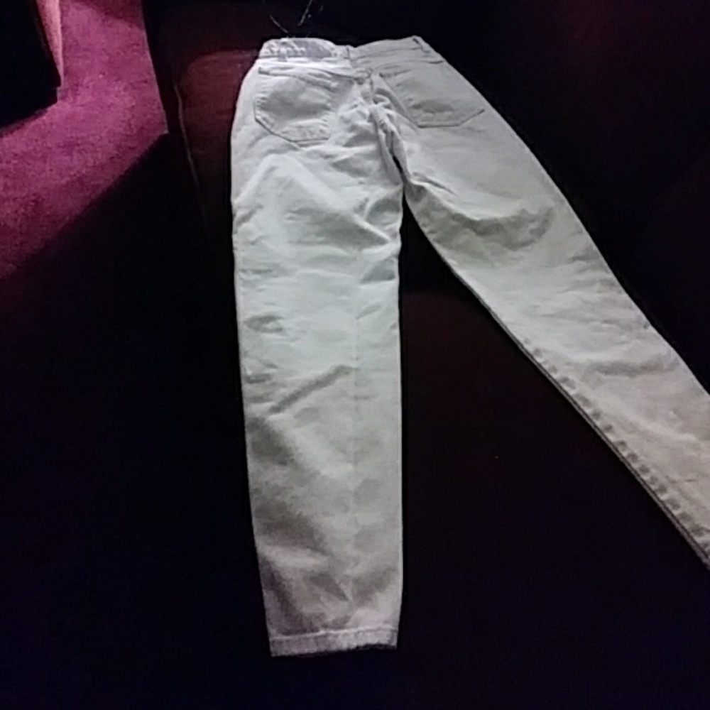 Jeans - Picture 2 of 3