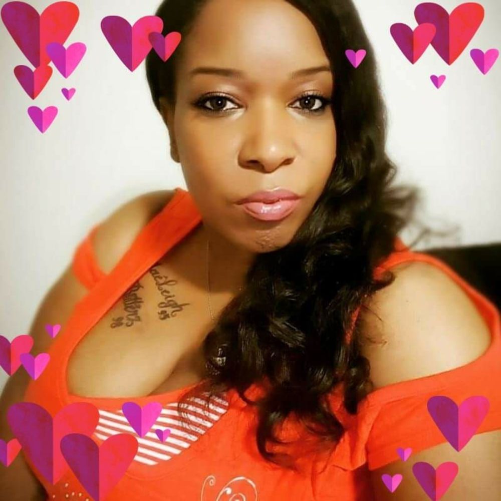 Meet your Posher, Camille