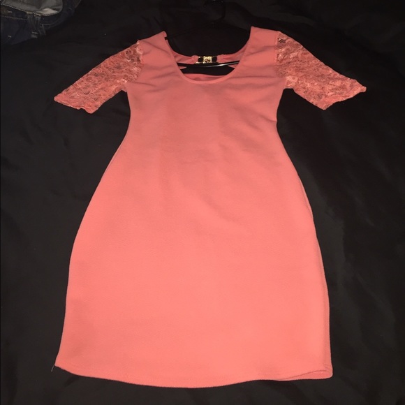SMALL PEACH DRESS -SLIGHTY USED -NO STAINS - Picture 2 of 2