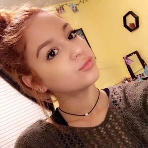 Meet your Posher, Carli