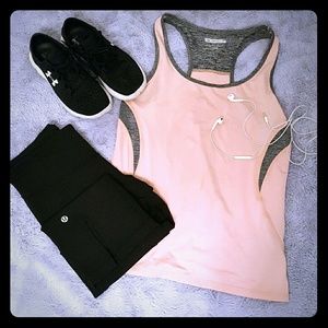 Lululemon athletica crop black pants capri small