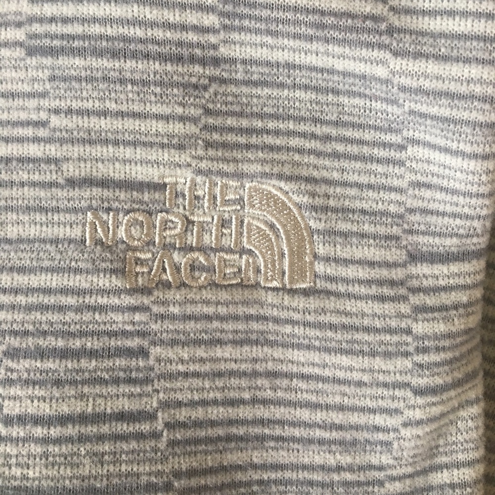 1/4 Zip North Face fleece - Picture 2 of 3