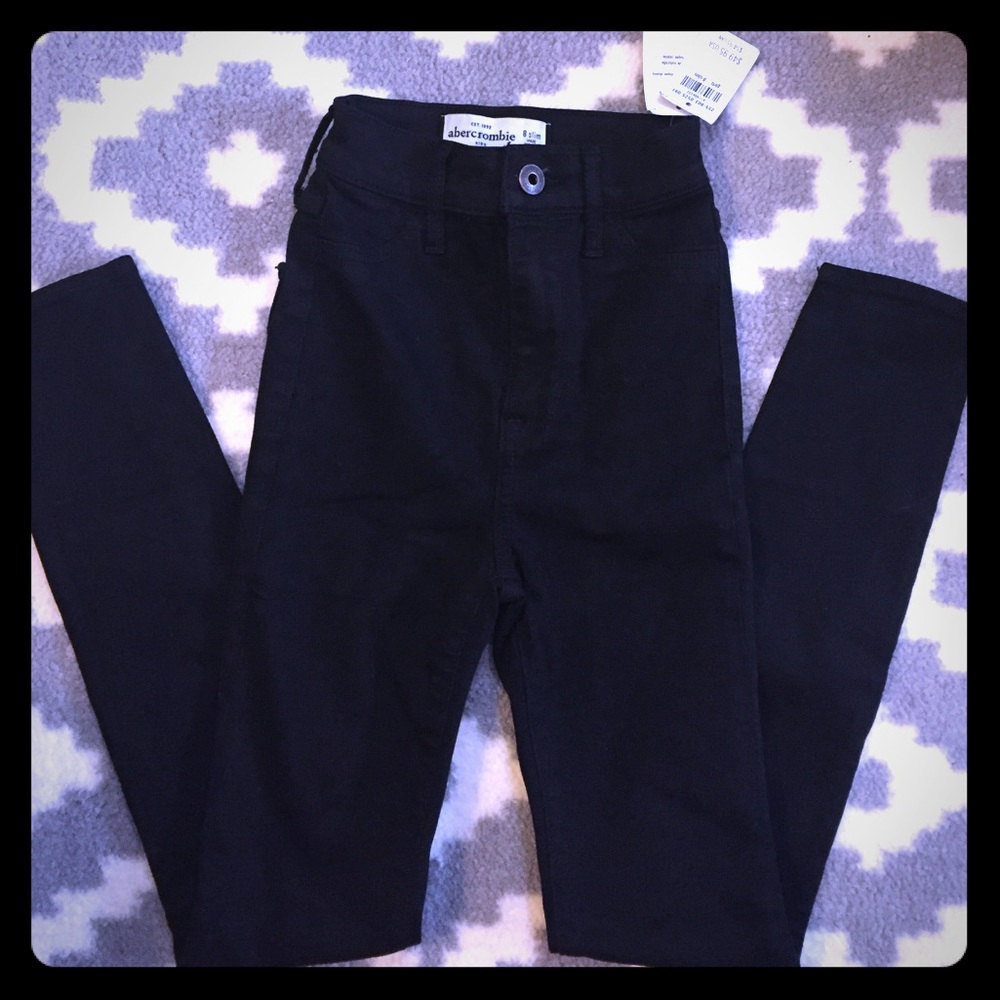 Girls Abercrombie Black 8 Slim. NWT