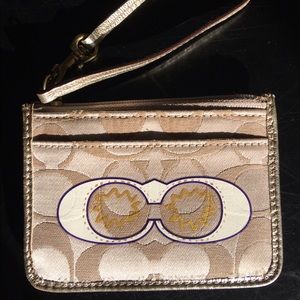 **REDUCED**COACH POPPY CARD CARRIER/COIN HOLDER