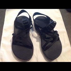 Chaco Women's Classic Two Strap Black Sandals sz 6
