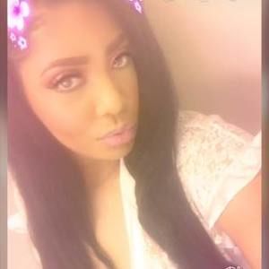 Meet your Posher, Kenisha