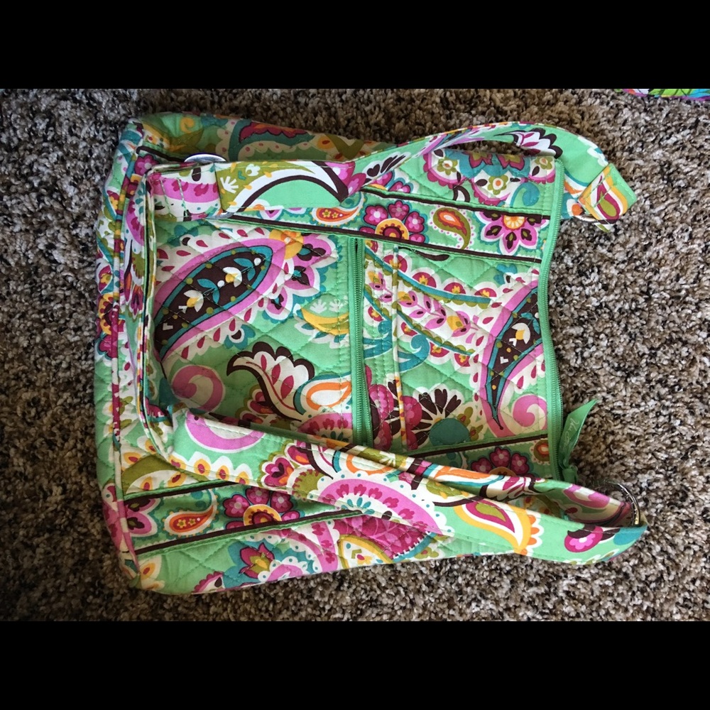 Like new Vera Bradley cross body