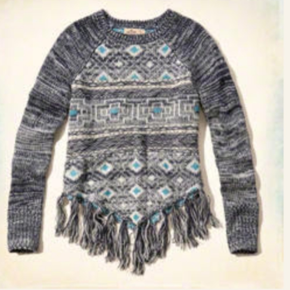 BNWOT Cute hollister fring poncho sweater