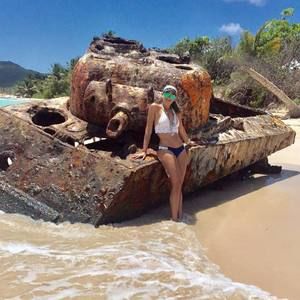 Meet your Posher, Carla