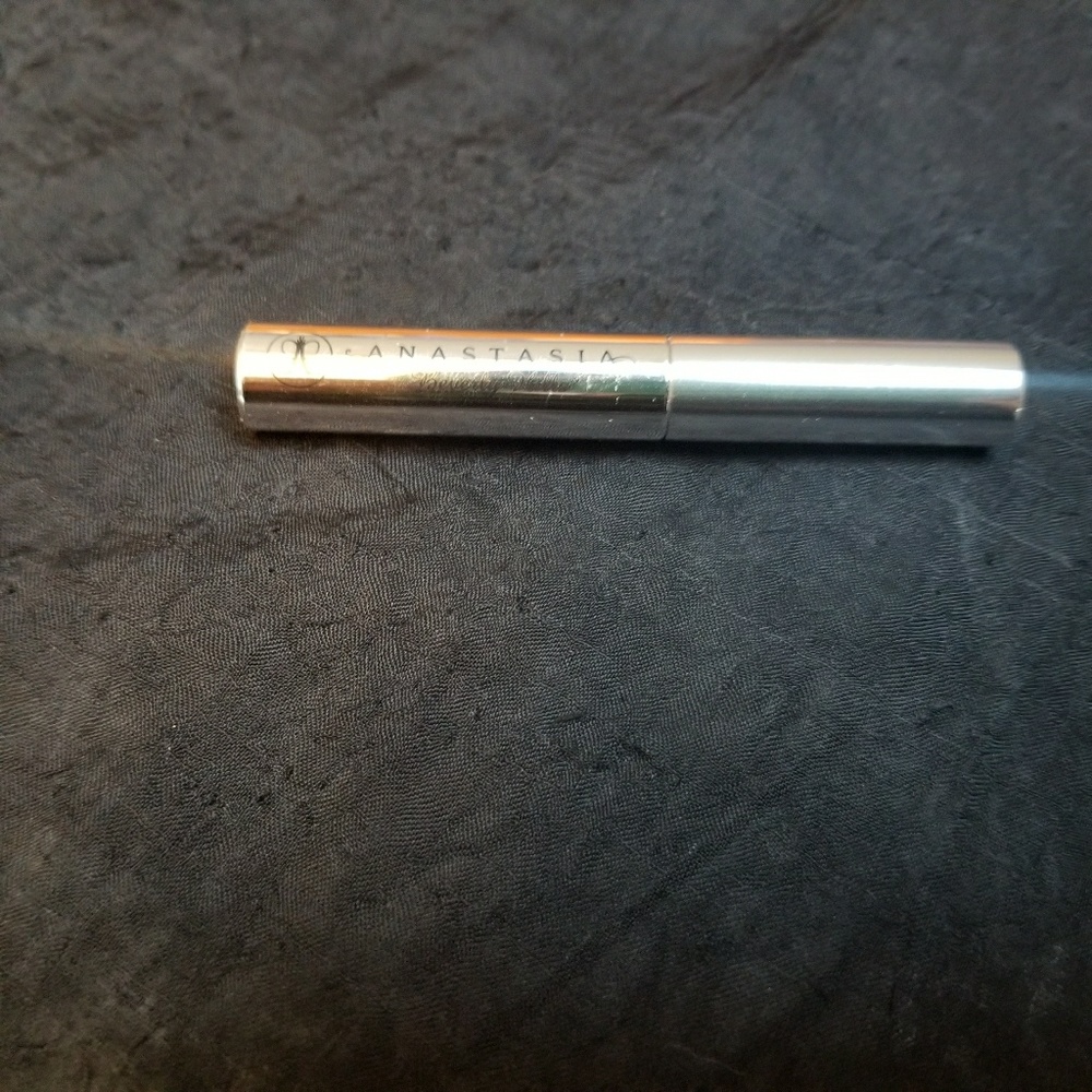 Anastasia Beverly Hills Eyebrow Gel in Clear
