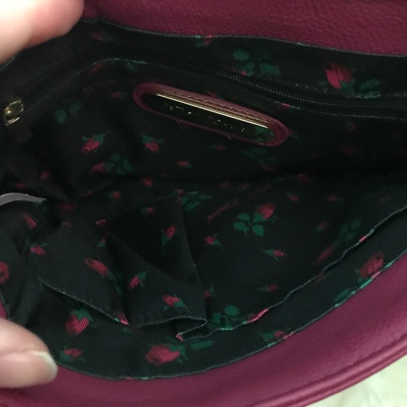 Betsey Johnson cross body - Picture 3 of 4