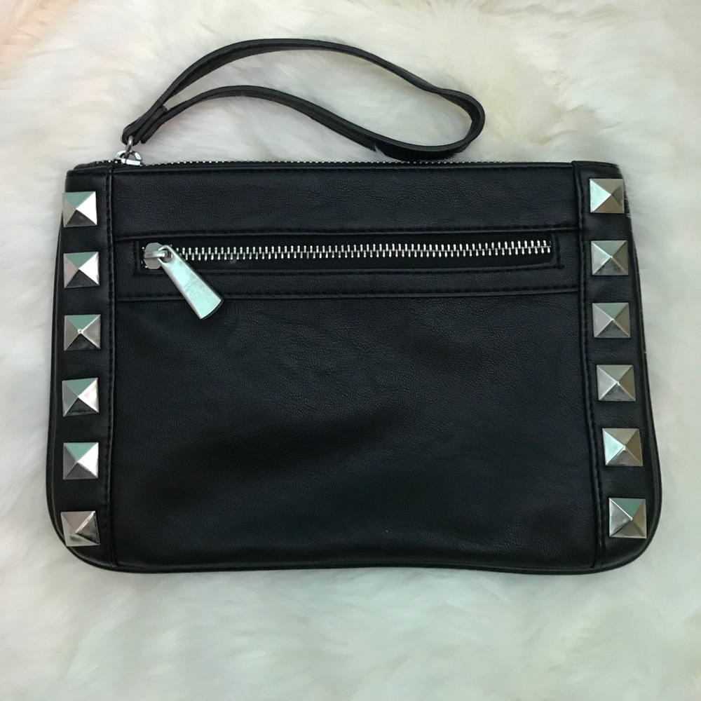 Express wristlet