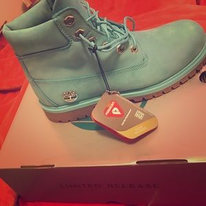 Timberland boots baby blue