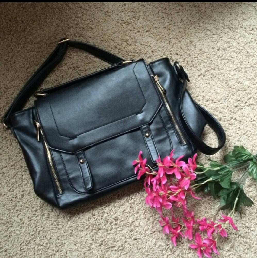 Black crossbody