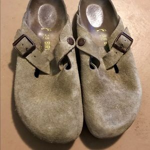 Birkenstock Boston Taupe sz 8 - Like New!