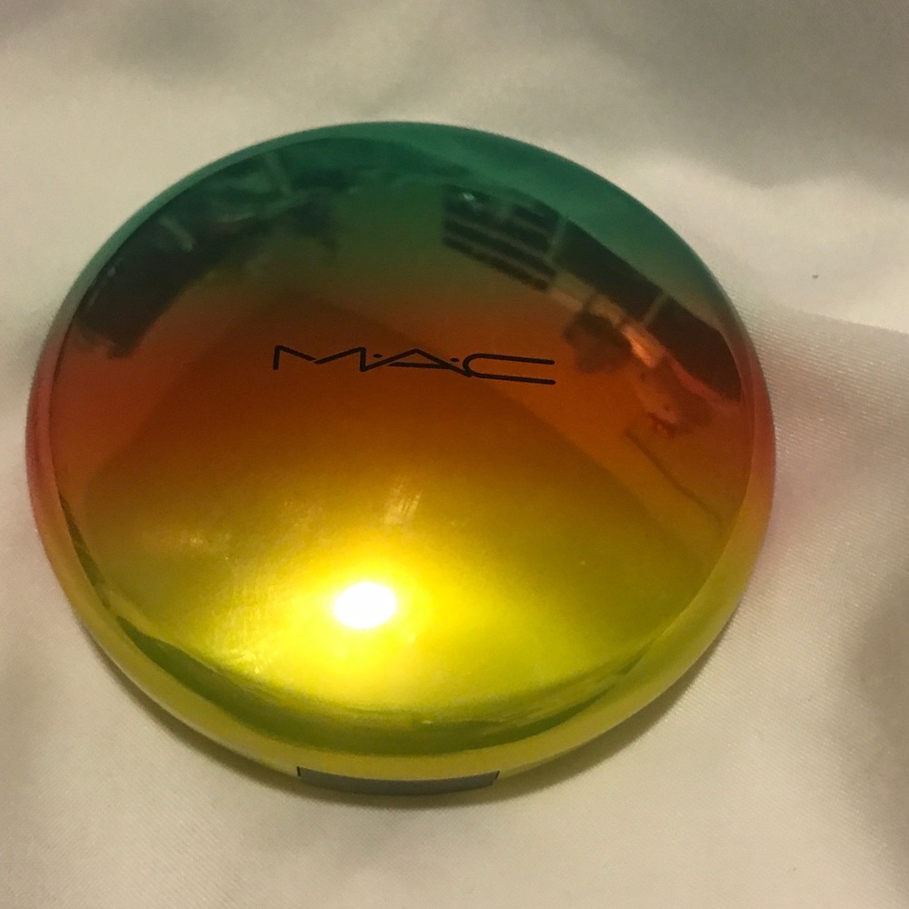 Mac golden rinse wash and dry collection