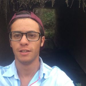 Meet your Posher, Leo