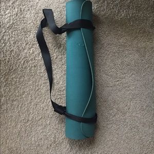 Reversible Lululemon Yoga Mat with Lululemon Strap