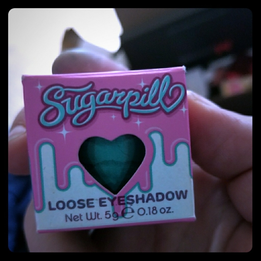 Sugarpill Loose Eyeshadow in Hug Life.