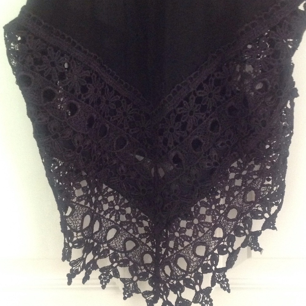 Tobi Top - Picture 2 of 3