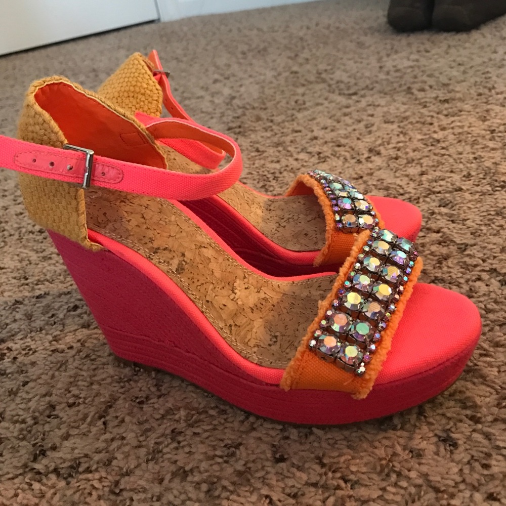 Gianni Bini wedges