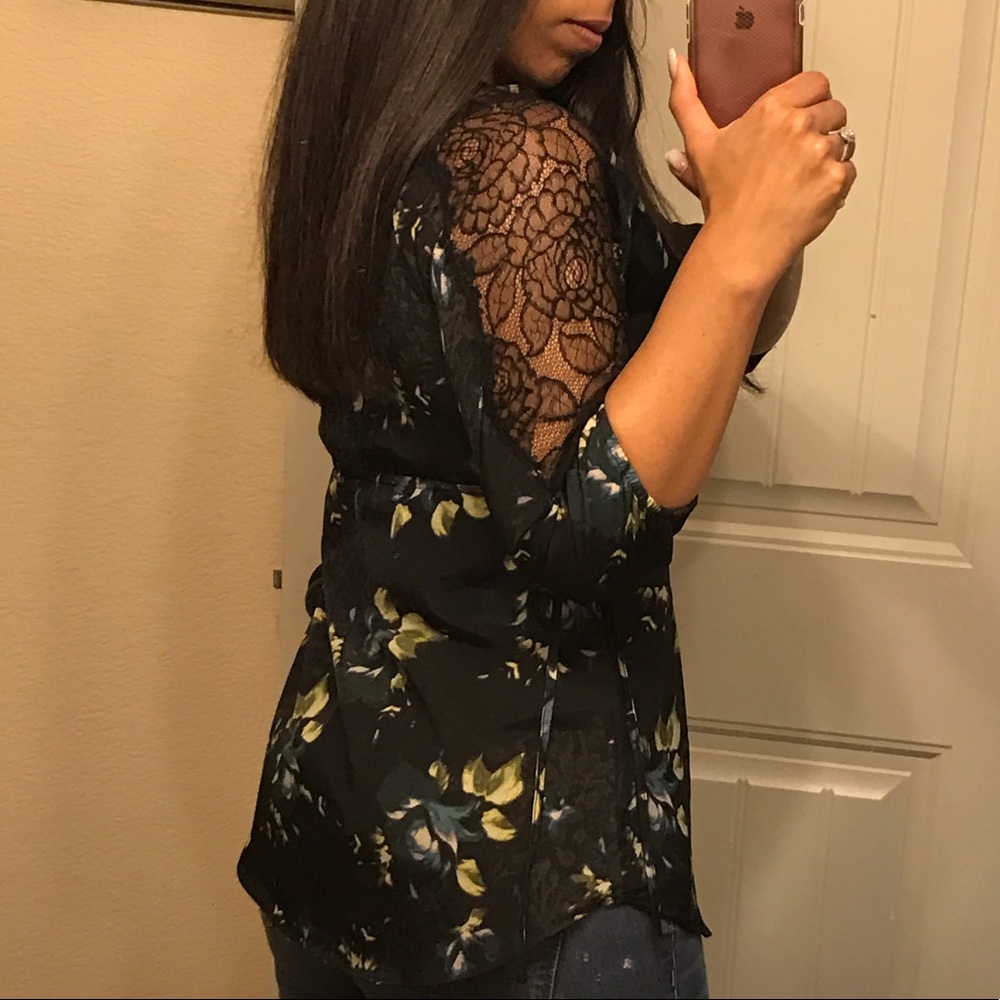 Blouse - Picture 3 of 4