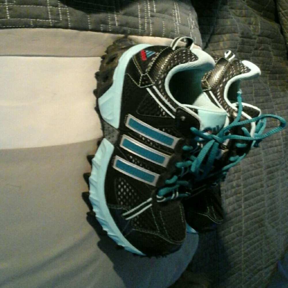 Adidas Sneakers