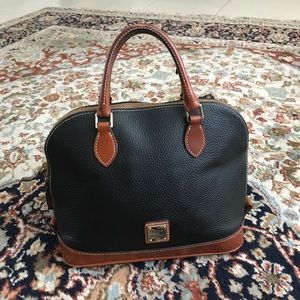 Dooney and Burke satchel bag 💼