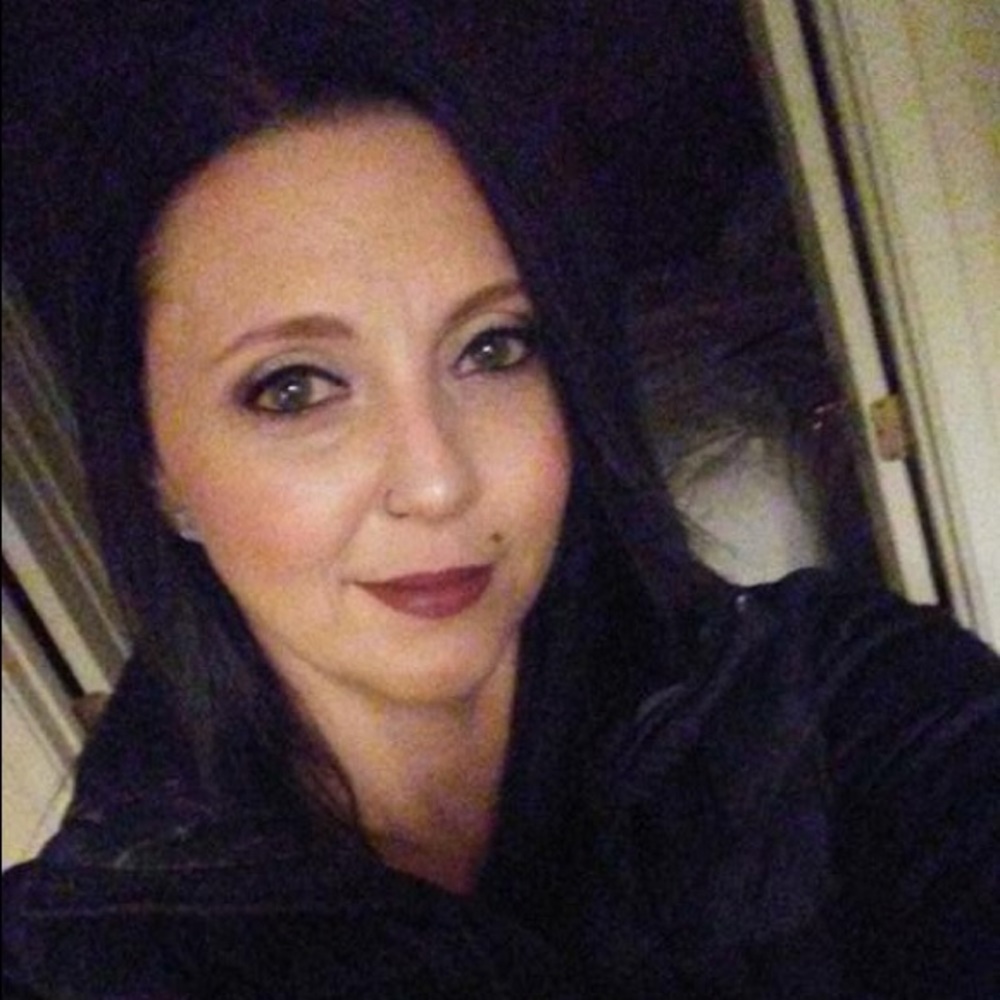 Meet your Posher, Christine