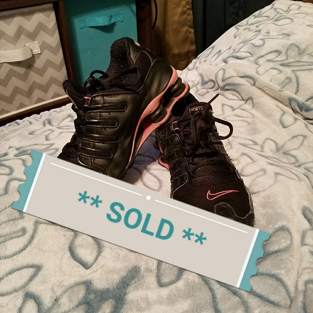 **SOLD** Nike Old School Shox Womens Sz 8 '04''s