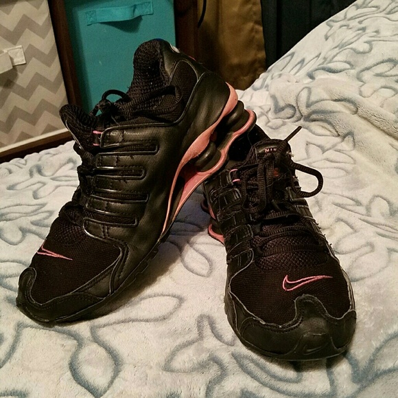 70 off Nike Shoes Nike Old School Shox NZ 305586 Womens Sz 8 '04''s
