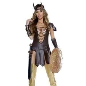 Sexy Gladiator Halloween Costume. Wonder Woman