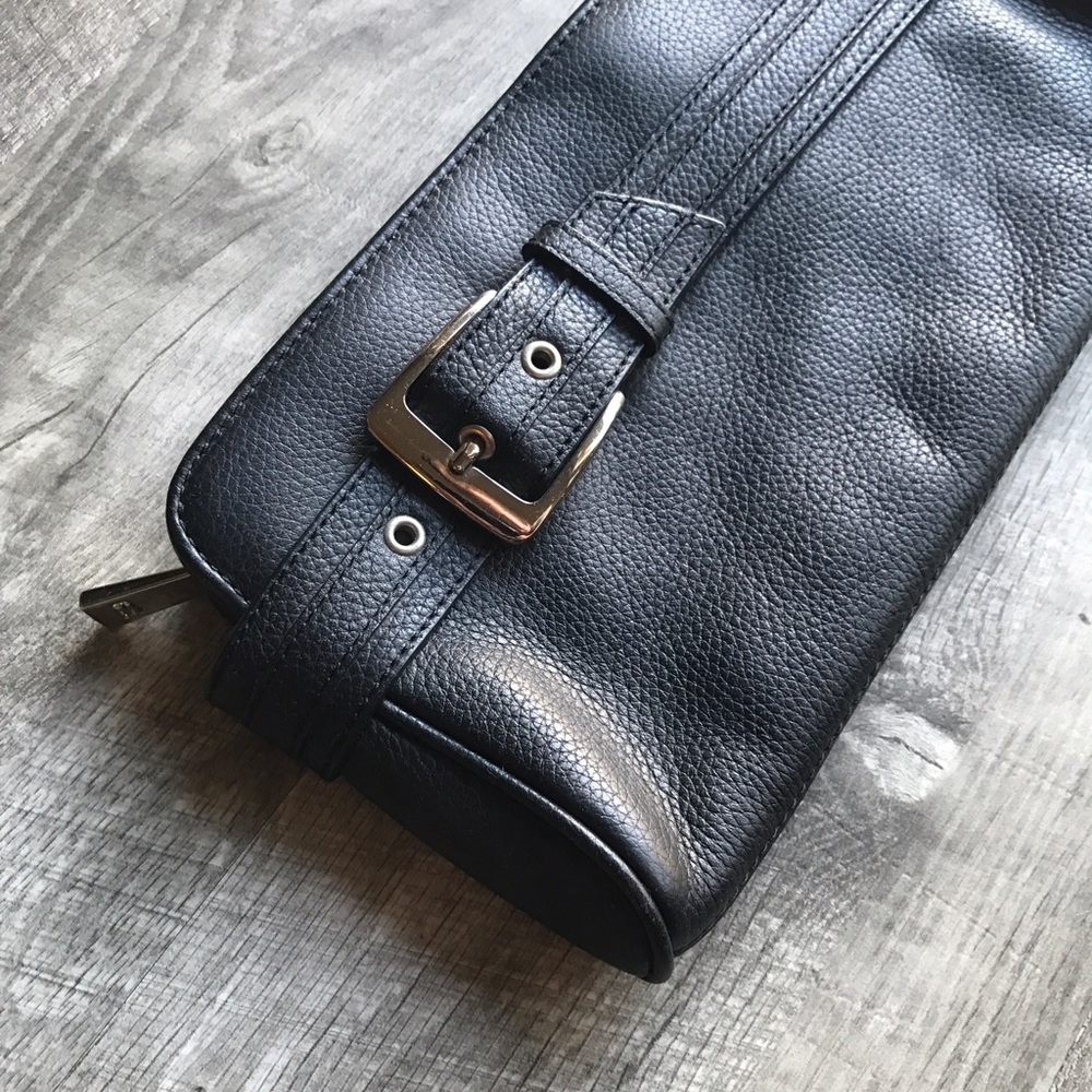 Black Clutch