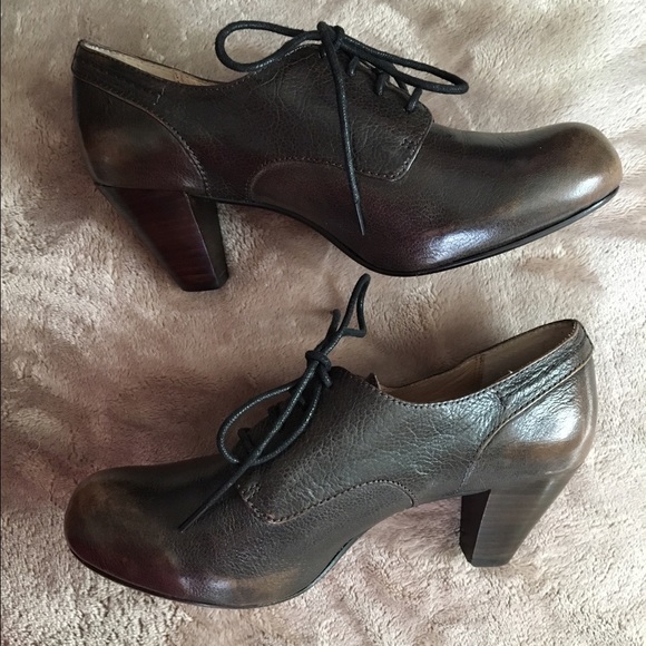 Frye shoes - Picture 5 of 8