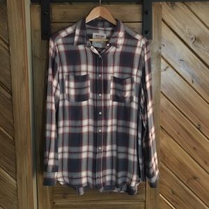 Adorable Mossimo Boyfriend Fit plaid top