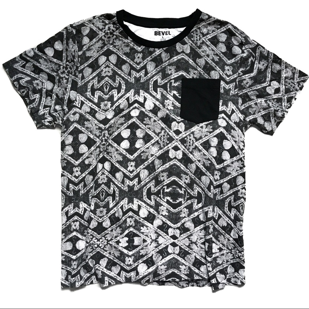 Forever 21 Tribal/Aztec Mens Short Sleeve T-Shirt