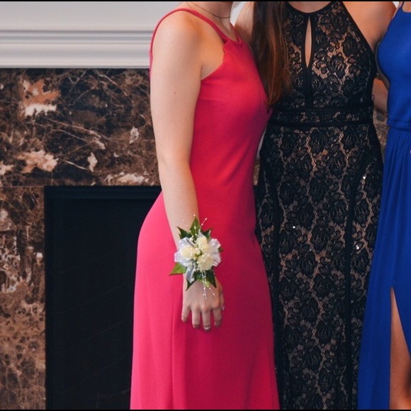 Pink halter open back dress - Picture 3 of 3