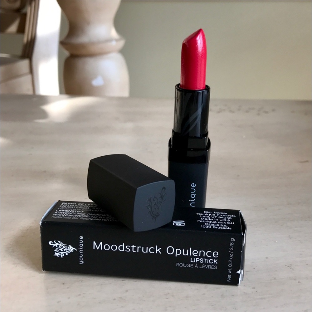 New Younique Moodstruck Opulence Lipstick in VAIN