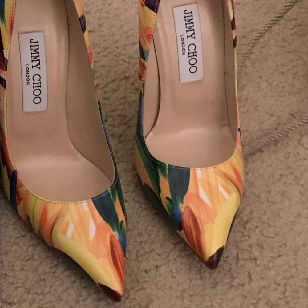 SOLD!!!!!! Brand new jimmy choo pumps