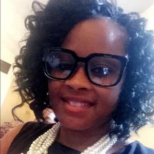 Meet your Posher, Jasmine