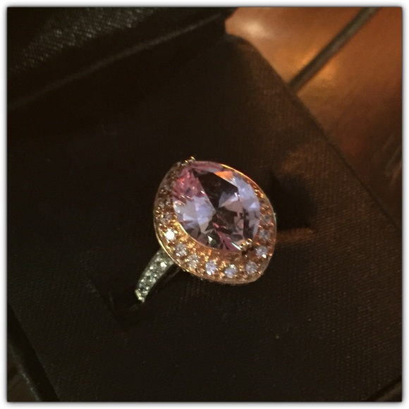 VICTORIA WECK 2 Kt Pink Diamond CZ Ring size 7 New - Picture 1 of 3