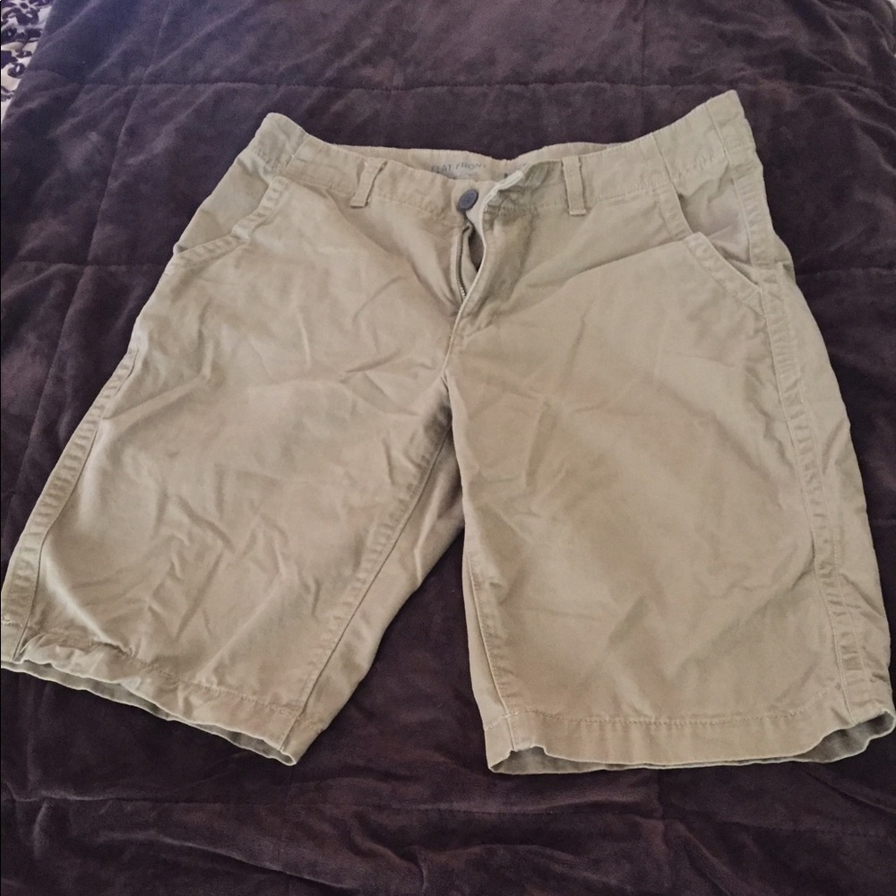 Urban pipeline flat front men's khaki shorts