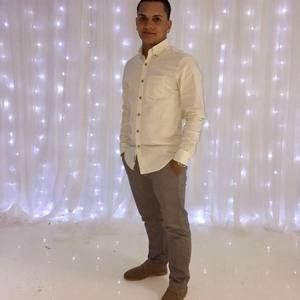 Meet your Posher, Alexis joel