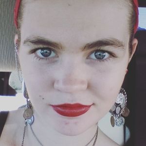 Meet your Posher, Kaya