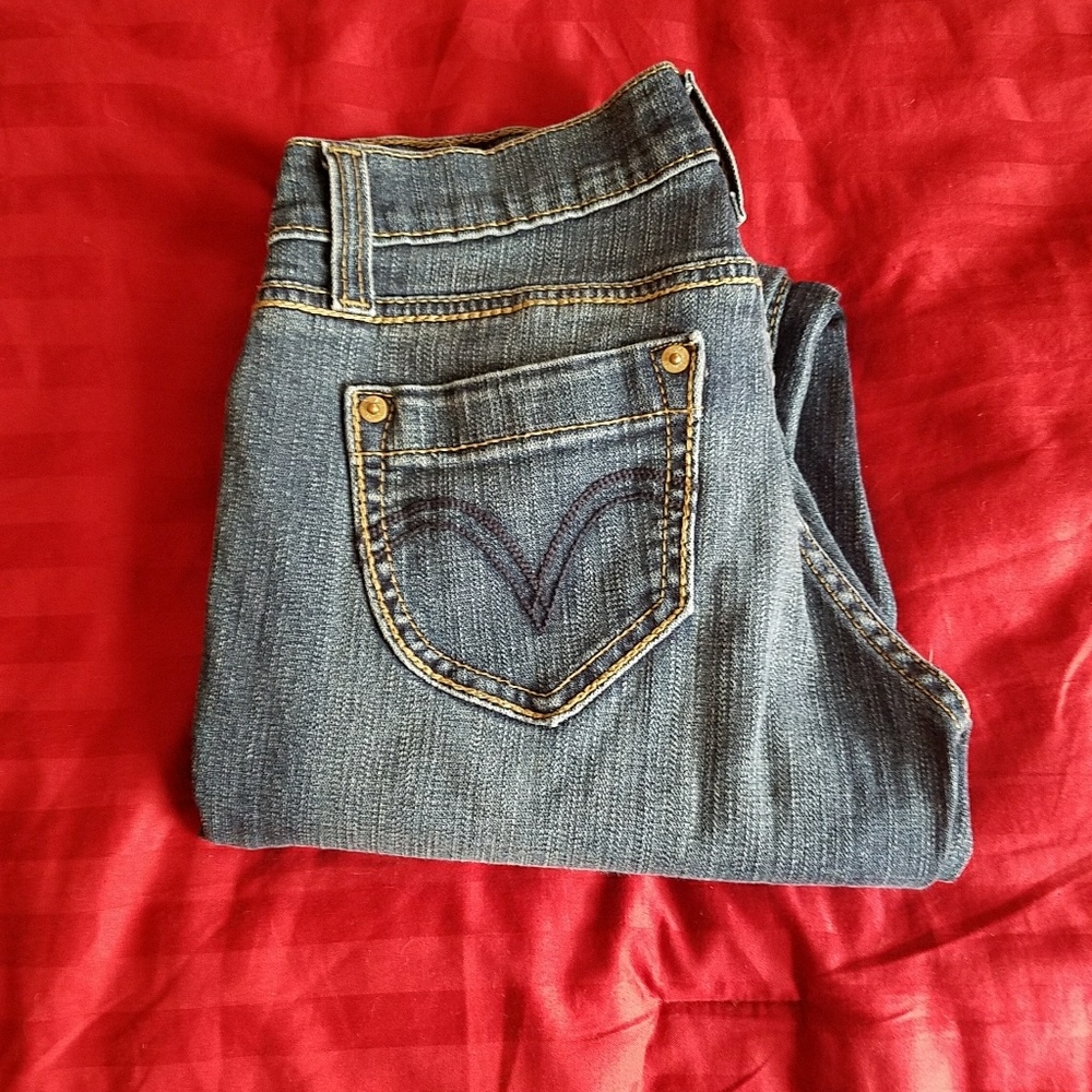 Low rise levis jeans