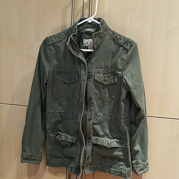 Levi's Utility Jean Jacket - Picture 1 of 5