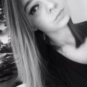 Meet your Posher, Hallie