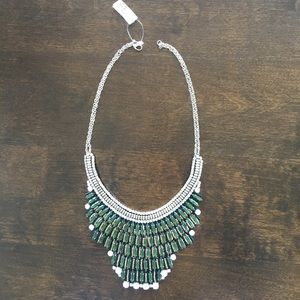 NEW NEVER WORN collar necklace