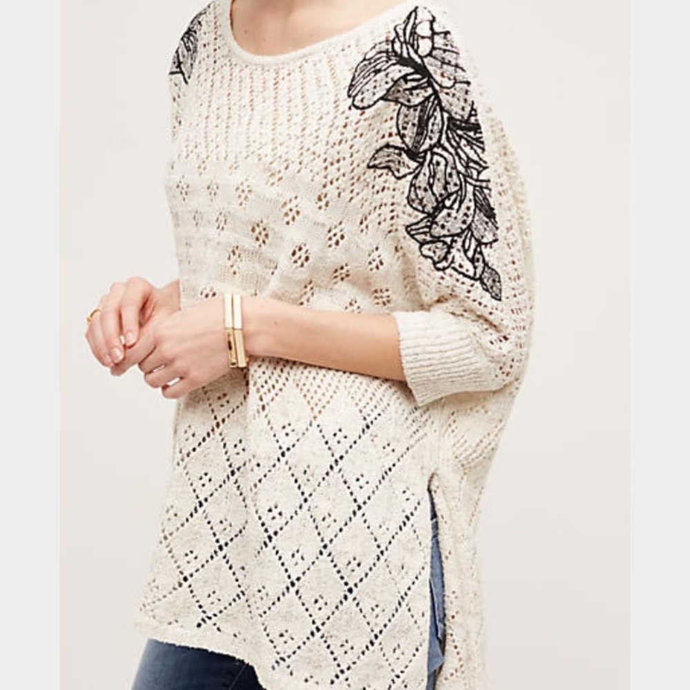 Embroidered Launa Poncho